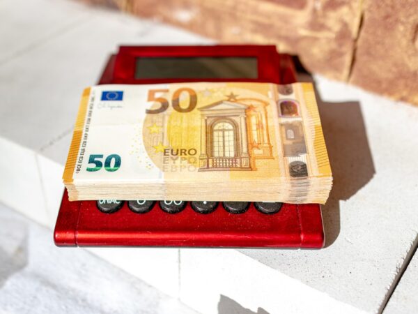 Photo House, calculator